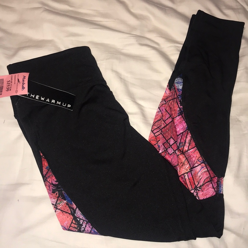 “The warm up” Jessica Simpson workout leggings
